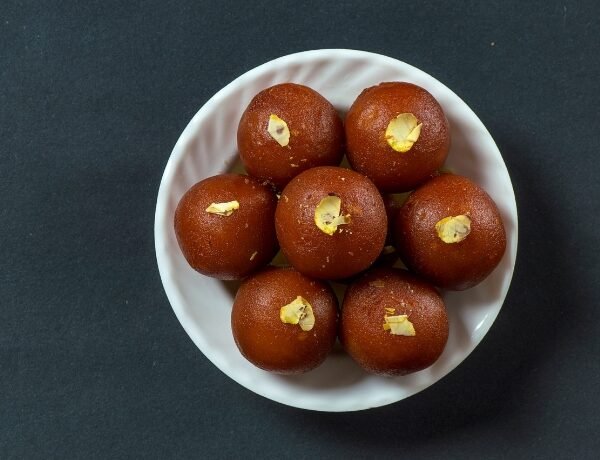 Gulab Jamun (2 Pcs)